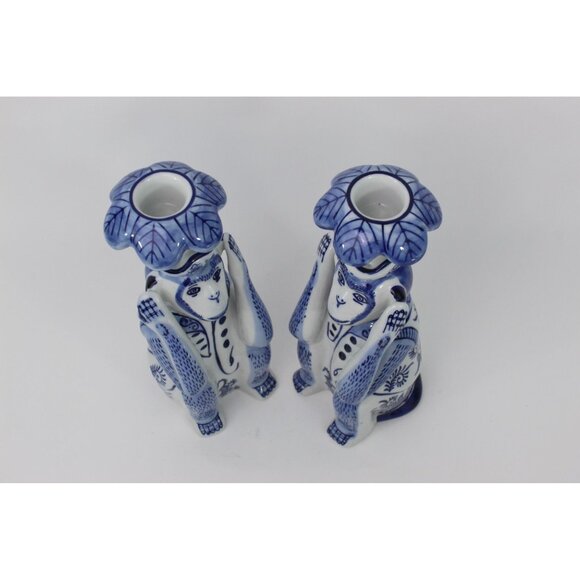 Chinoiserie Monkey Candlestick Holders, White Delft Style Pair - Picture 9 of 9